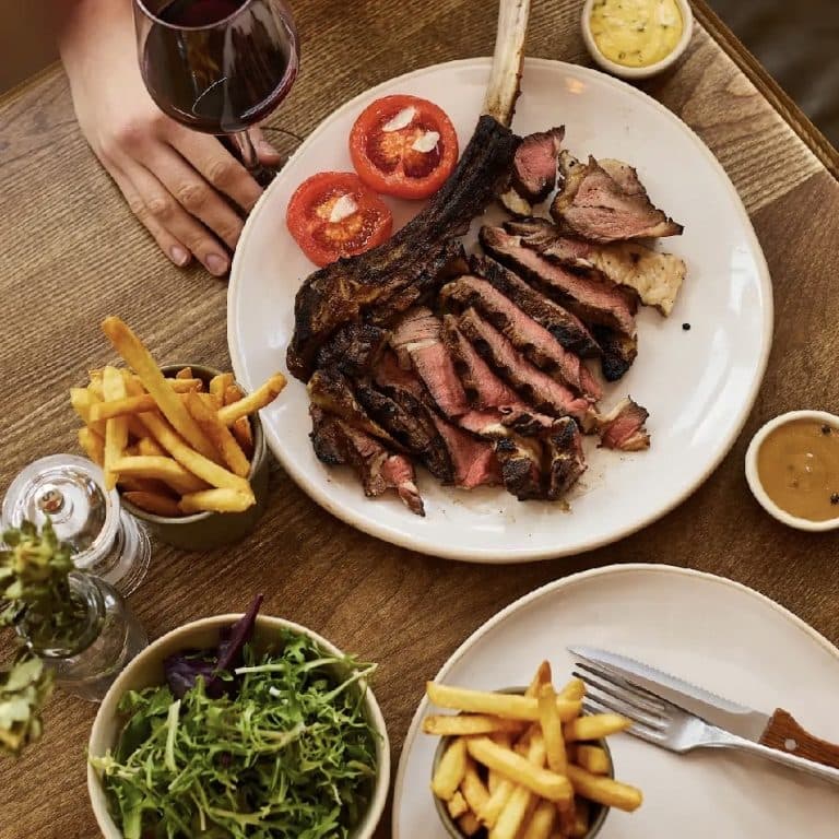 Cover Image for Licence to grill…