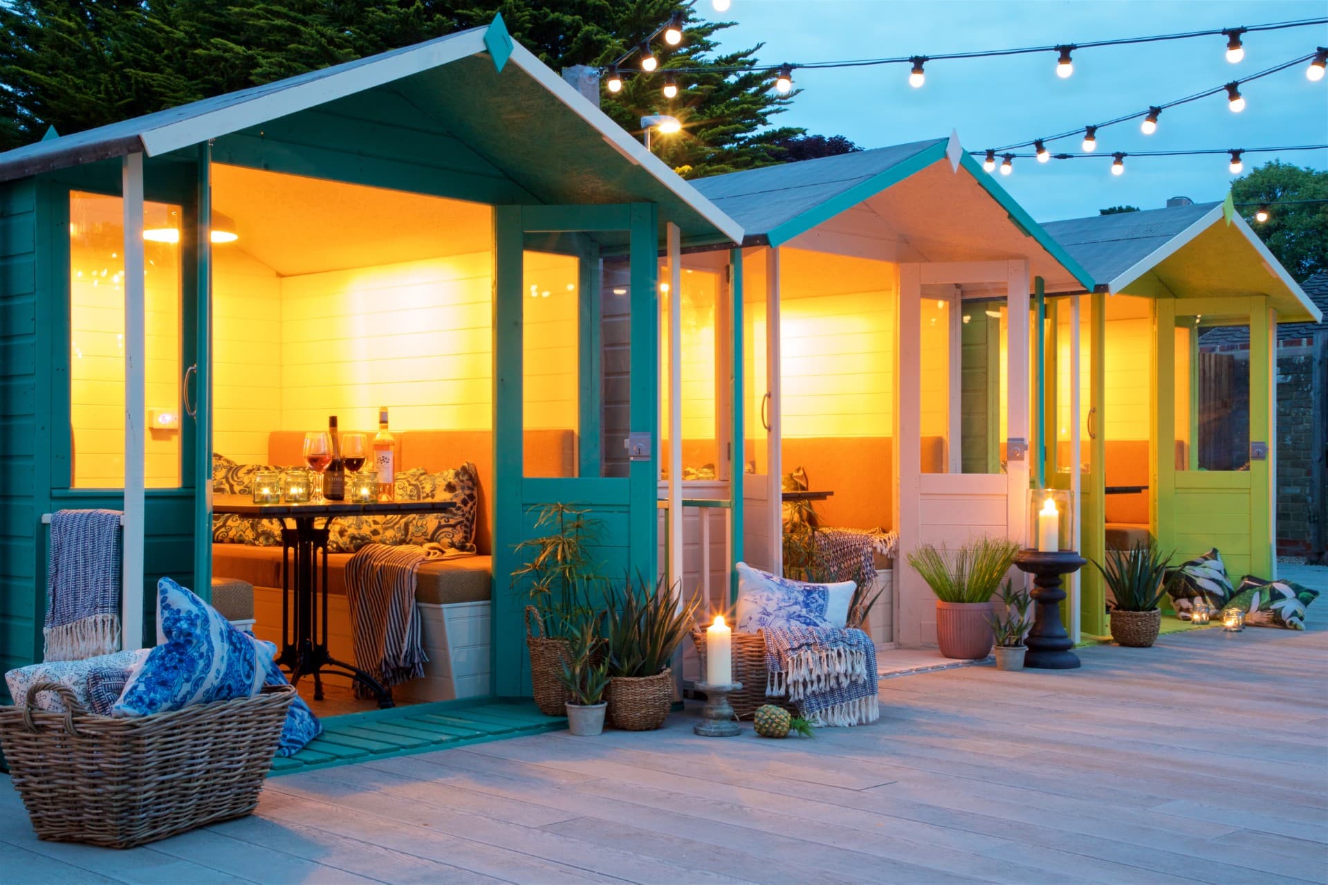 the-oaks-highcliffe-the-huts