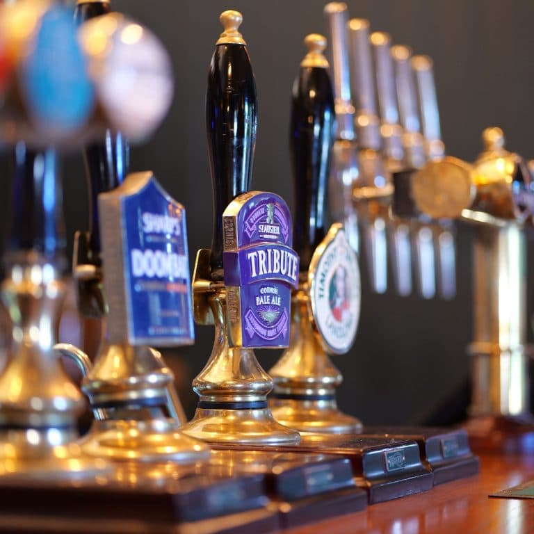 Cover Image for Tasting Flights for £6.75 at The Oaks for Beerfest